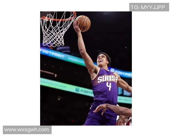 德文布克领衔太阳队崛起成为NBA新星的传奇之路